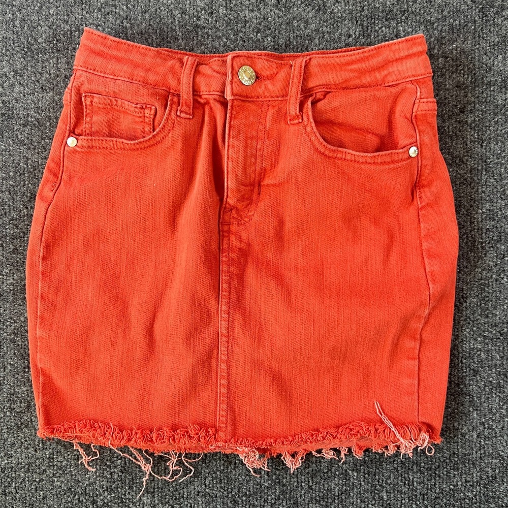 Guess Consciously Constructed Mini Skirt Womens XS Red Denim Cotton Frayed Hem